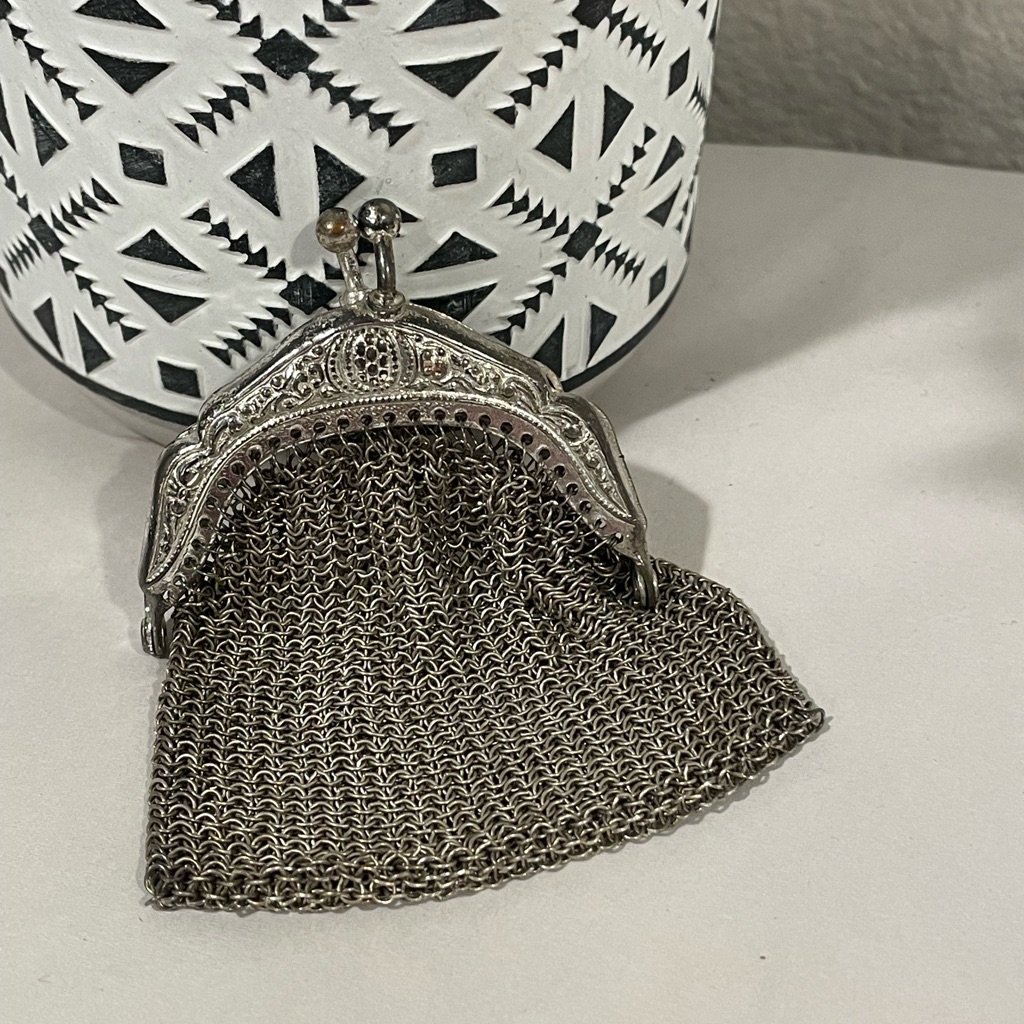 Antique Silver Mesh Chainmail Coin Purse. Classic 3x3 Design W Clasp.
